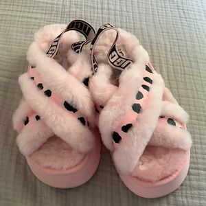 Size 6 PINK UGG SANDALS WITH LEOPARD PRINT